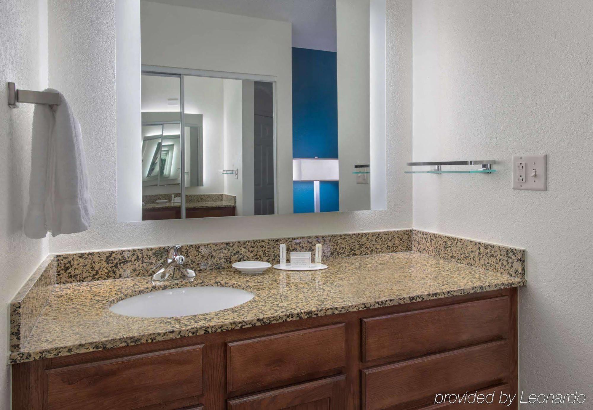 Residence Inn Long Island Hauppauge/Islandia Esterno foto